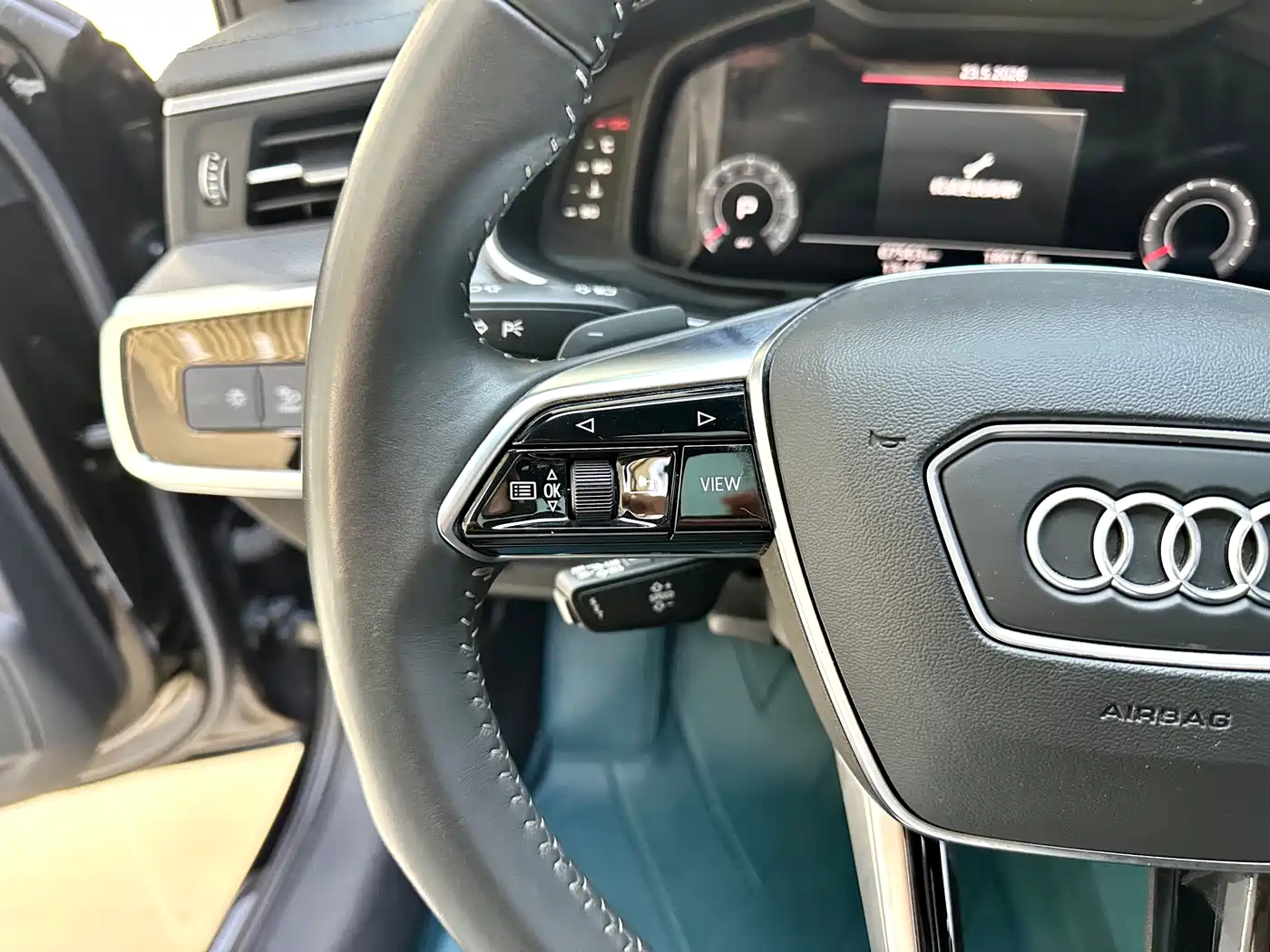 Audi A6L 2021 45 TFSI Exclusive Sport фото 15