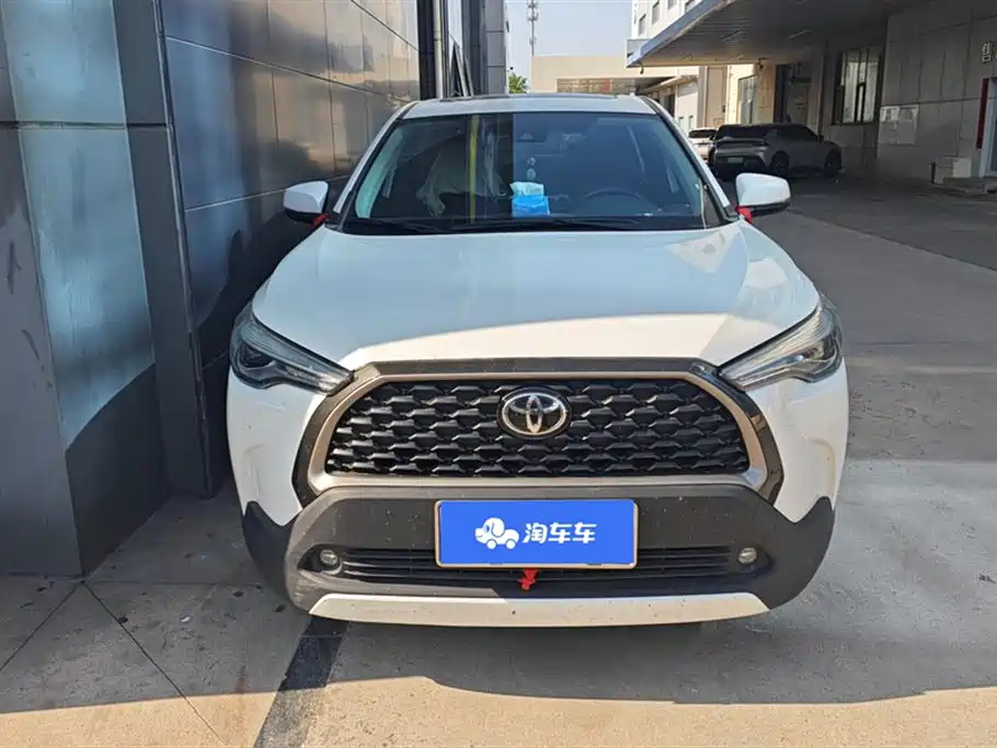 Toyota Corolla Cross 2022 2.0L Luxury Edition фото 2