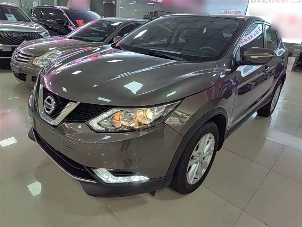 Фото 2 - Nissan Qashqai