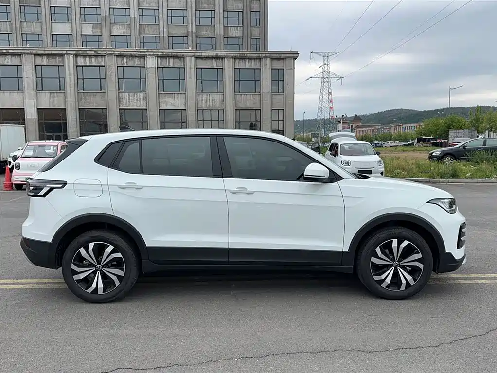 VOLKSWAGEN TUYUE