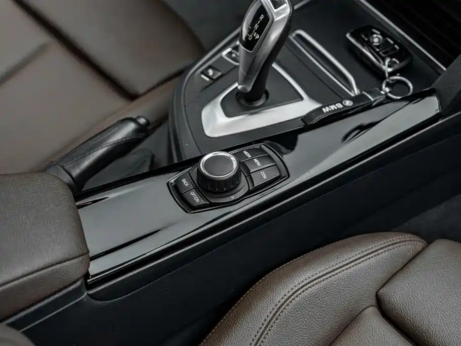 BMW 3 Series 2018 320Li Fashion Style фото 22