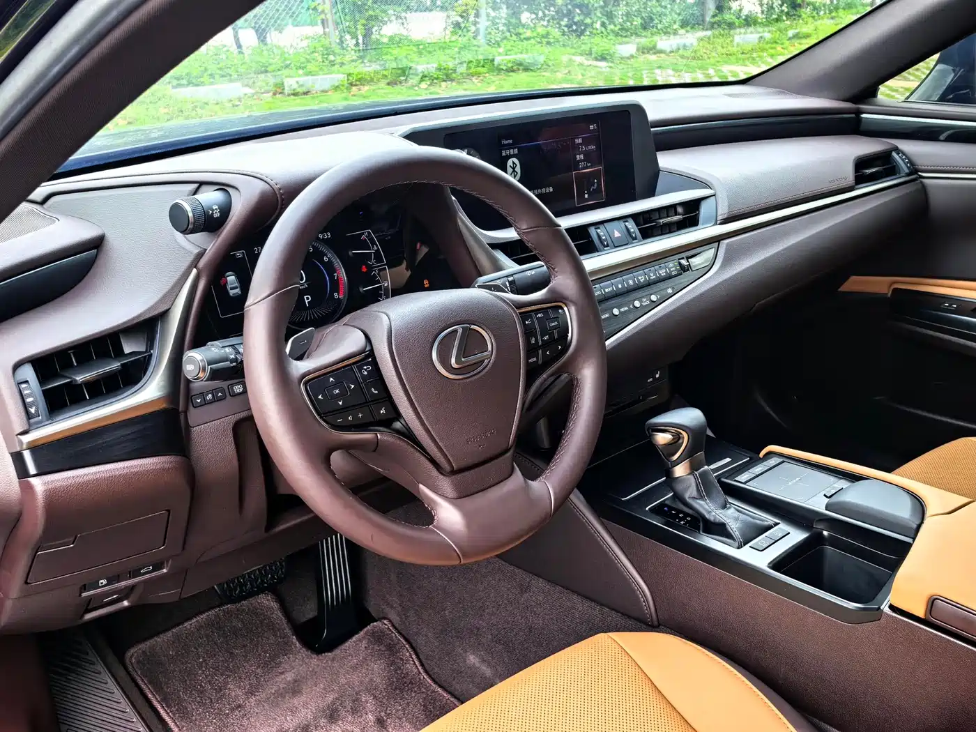 Lexus ES 2020 200 Excellence фото 11