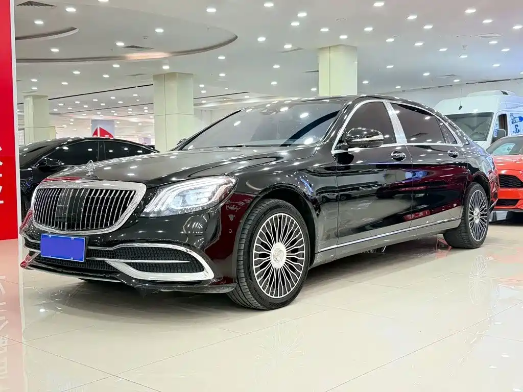 صورة 1 - Mercedes-Benz Maybach S-Class