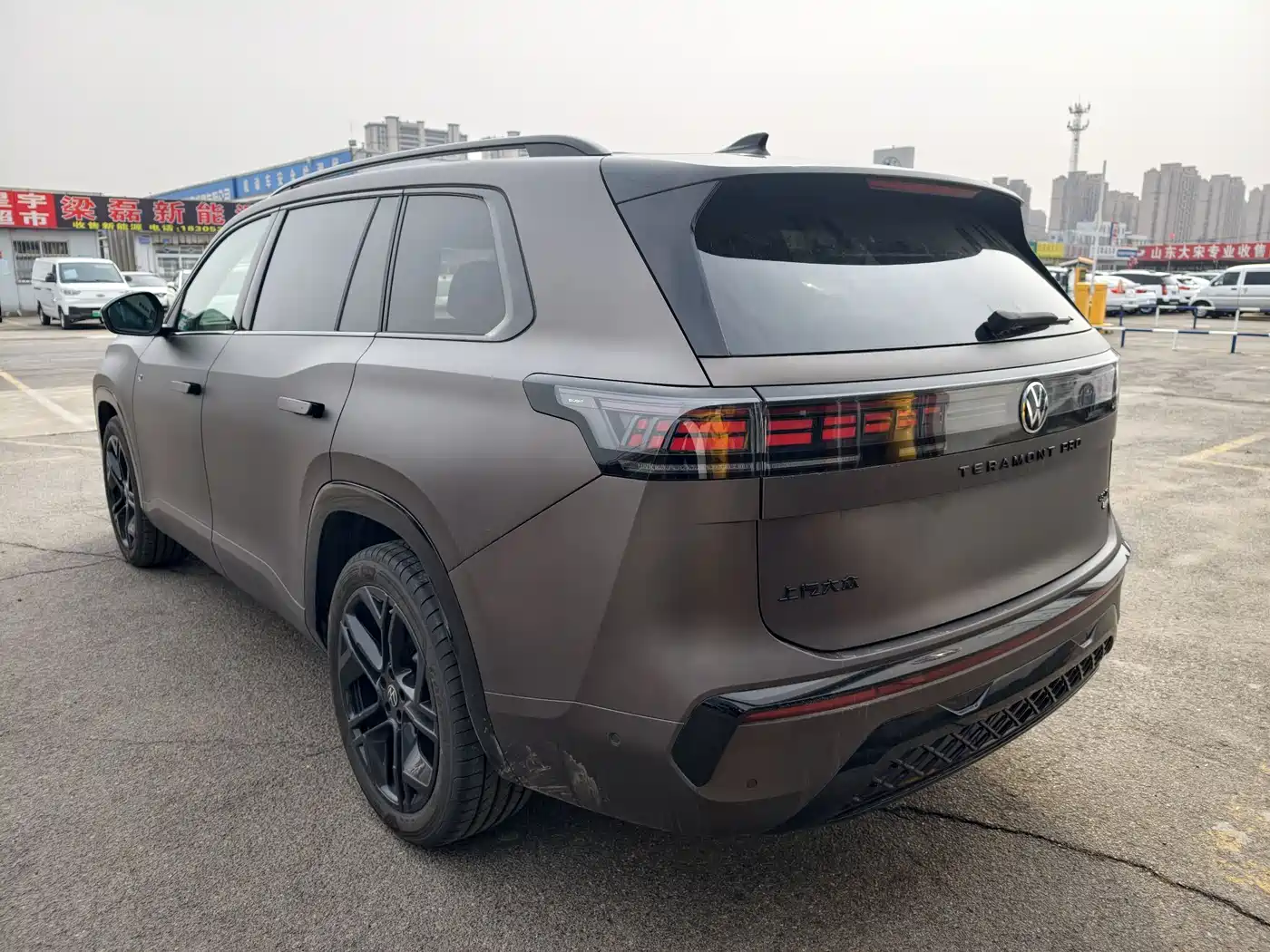 Volkswagen Teramont 2025 Teramont Pro 450TSI 4WD Summit Edition фото 8