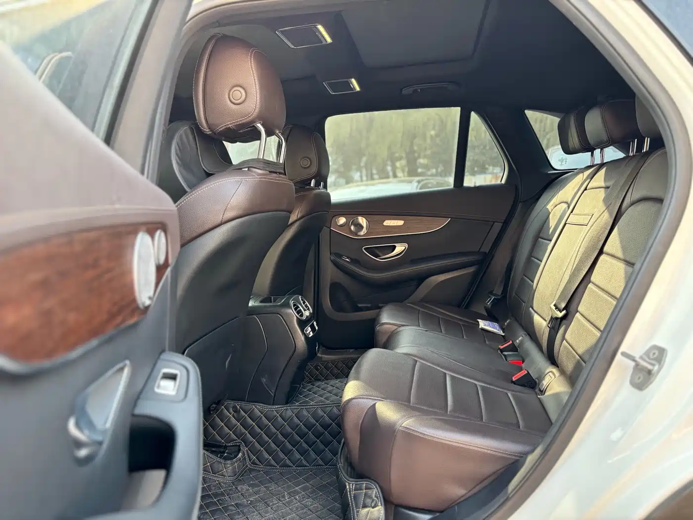 Mercedes-Benz GLC 2021 GLC 300 L 4MATIC Sporty фото 10
