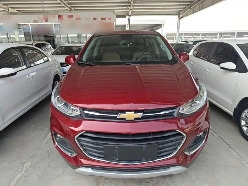 Photo 3 - Chevrolet Trax