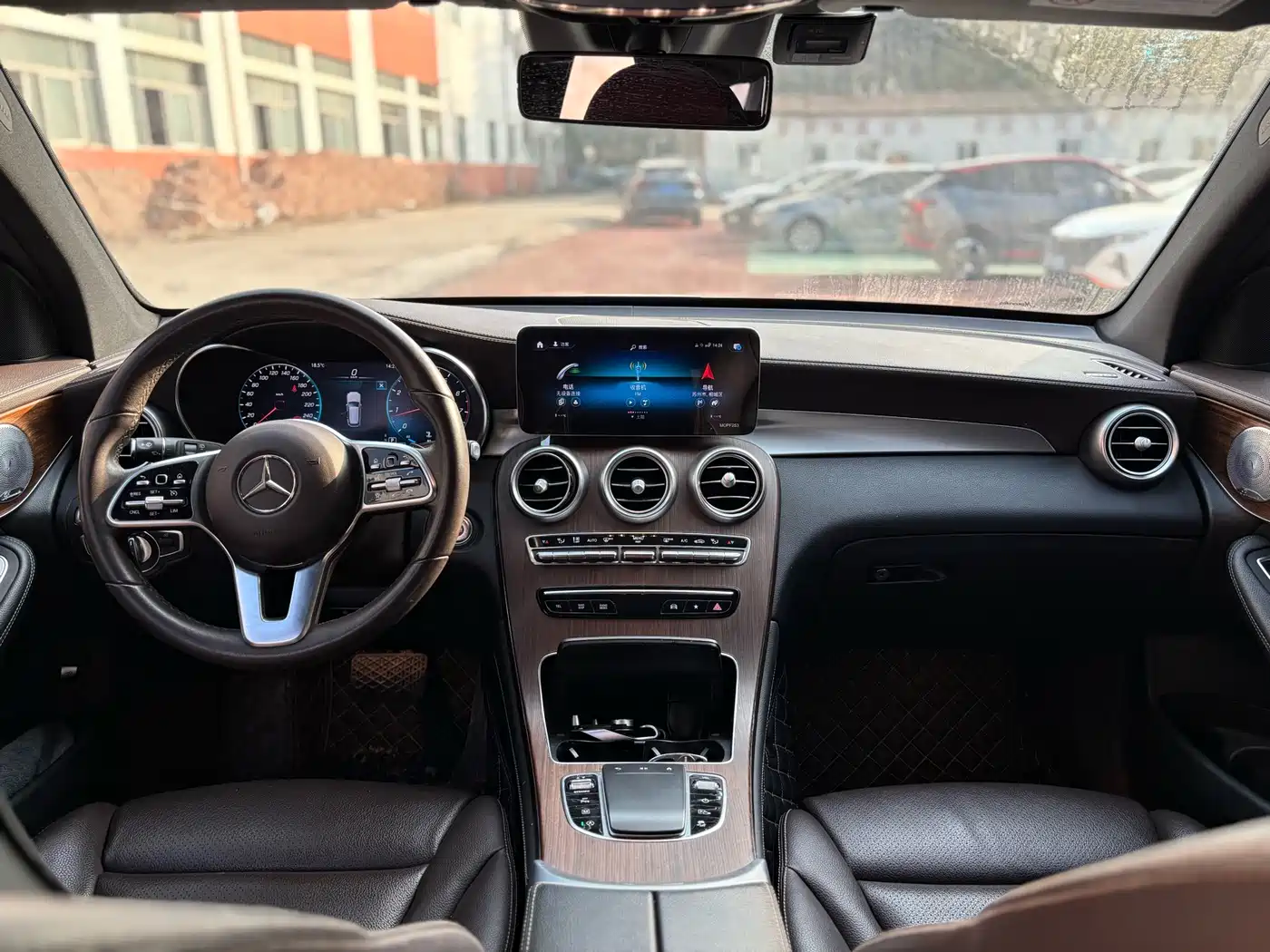 Mercedes-Benz GLC 2021 GLC 300 L 4MATIC Sporty фото 11