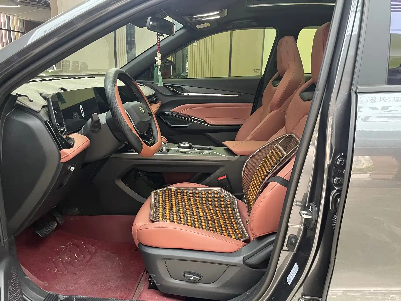 Photo 8 - Changan X5 PLUS