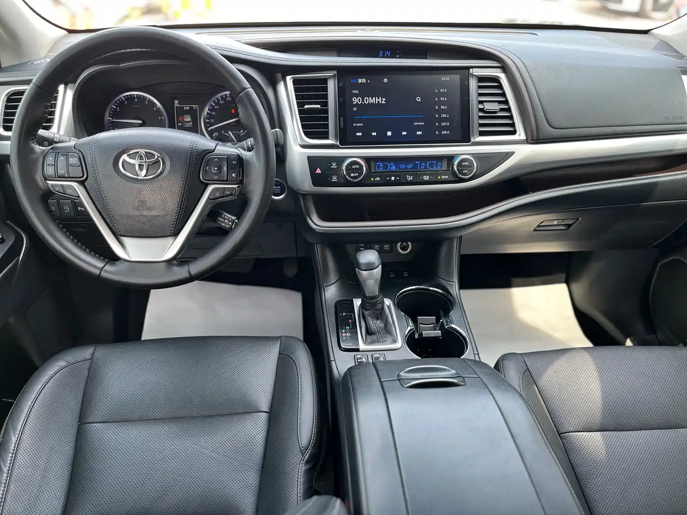Toyota Highlander 2018 2.0T 4WD Premium 7-seater China VI фото 19