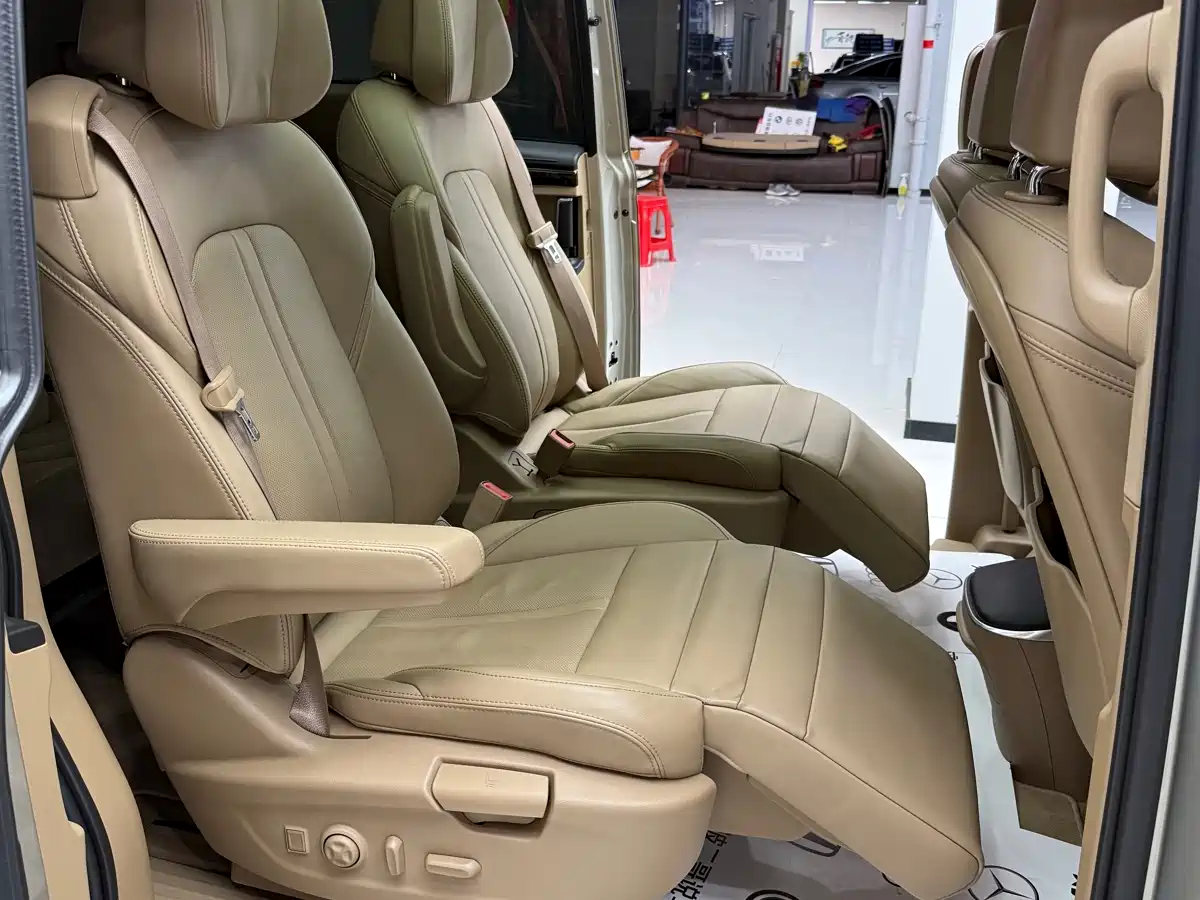 Buick GL8 2018 ES 28T Flagship Type China VI фото 13