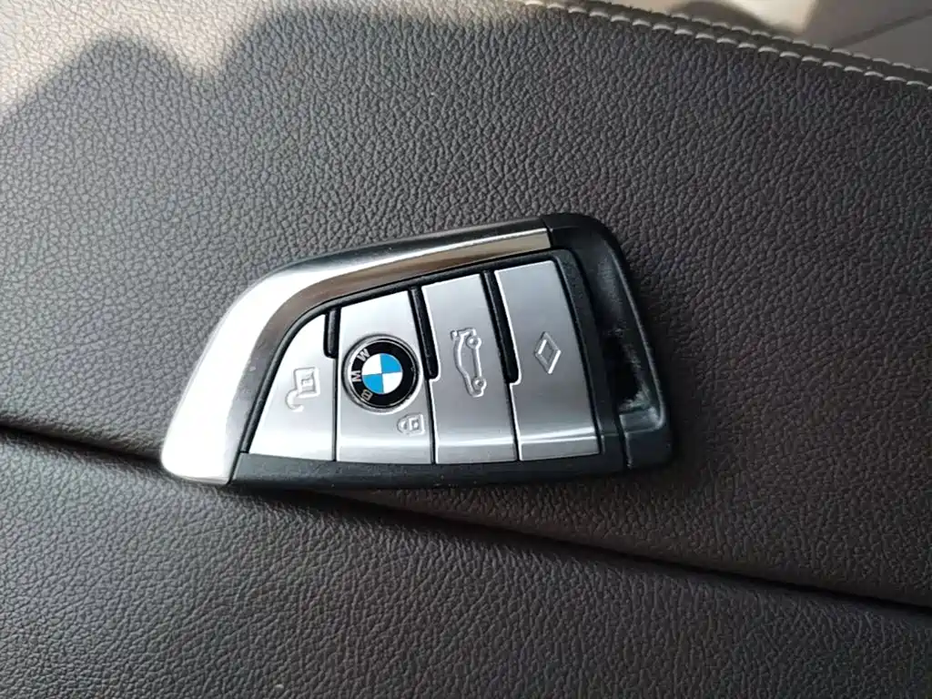 Photo 11 - BMW 5 Series