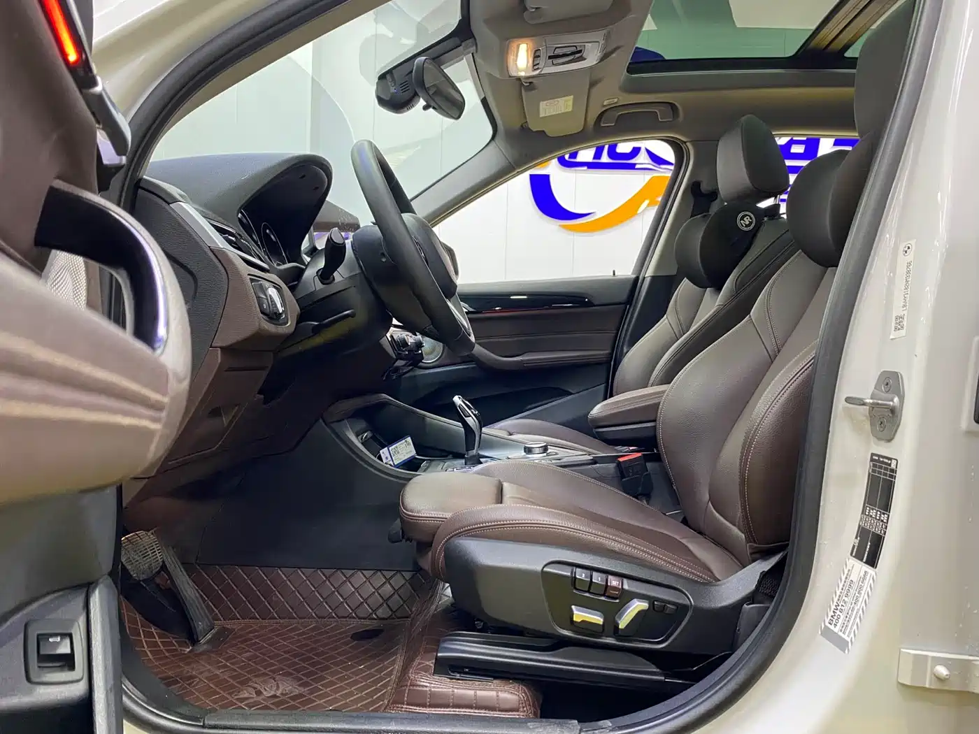 BMW X1 2022 sDrive20Li Fashion фото 9