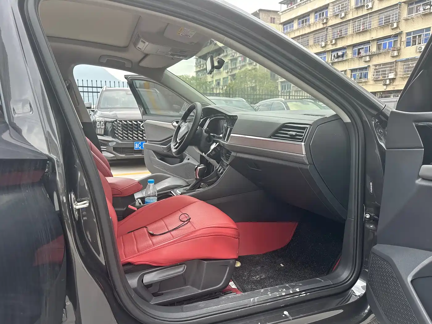 Volkswagen Sagitar 2021 280TSI DSG Surpassing Edition фото 7