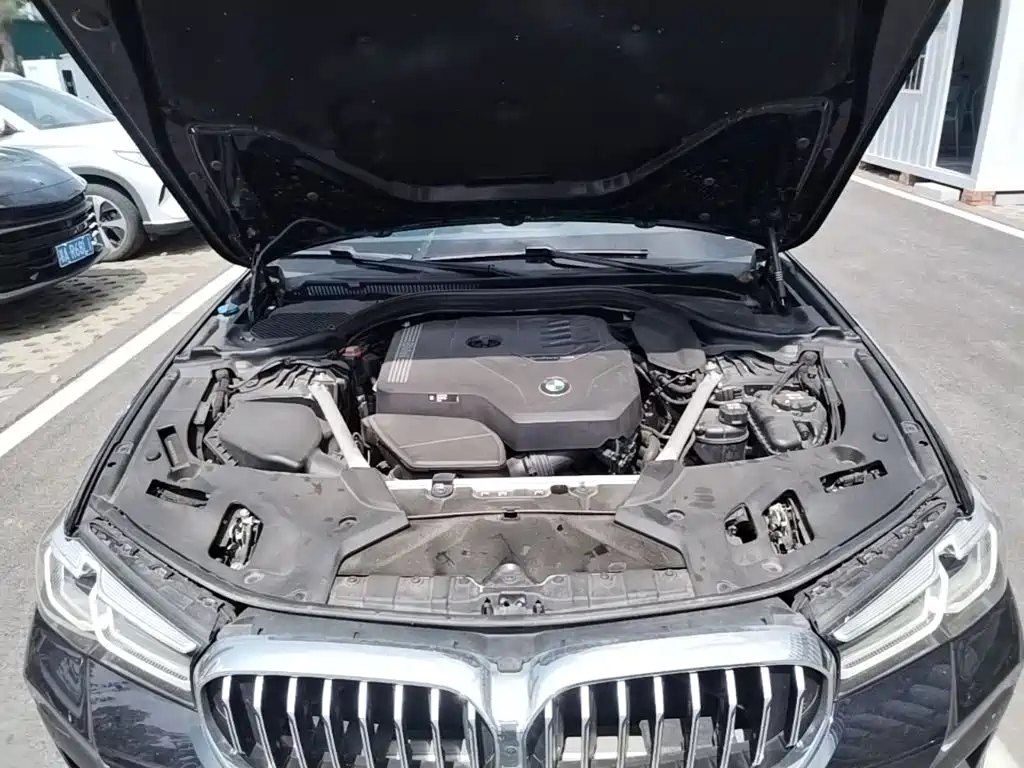 Photo 23 - BMW 5 Series