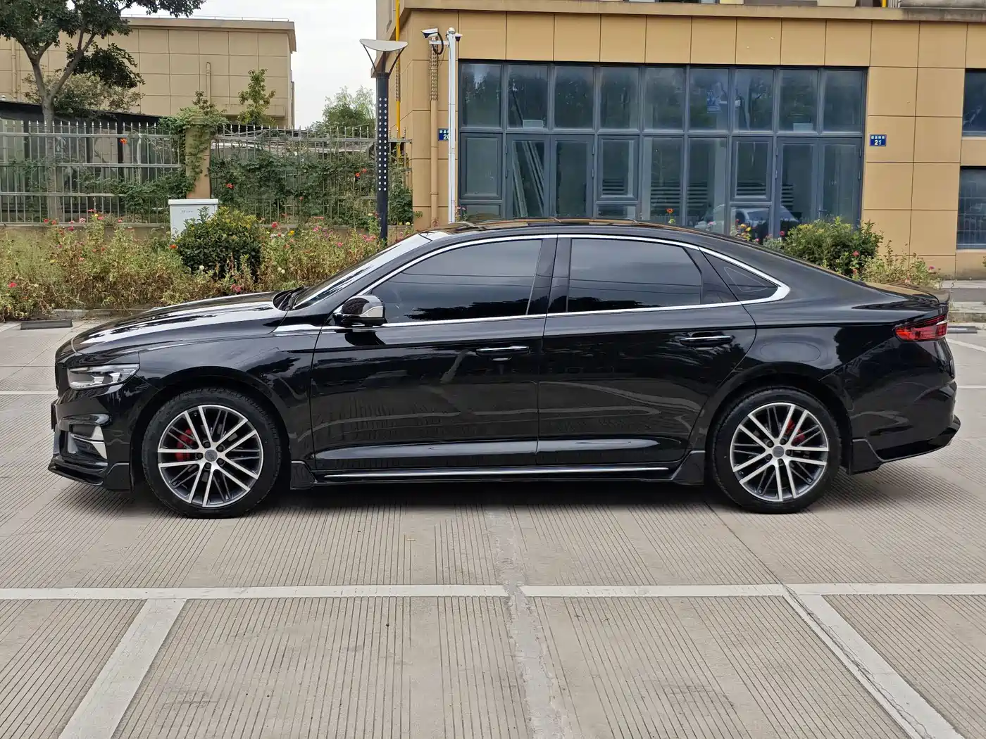 Geely Preface 2024 2023 1.5TD Kunlun Edition