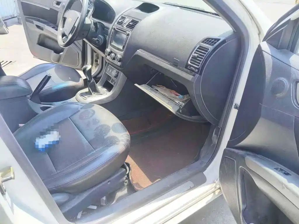 Geely Classic Emgrand 2014 2013 Hatchback 1.5L Manual Progressive