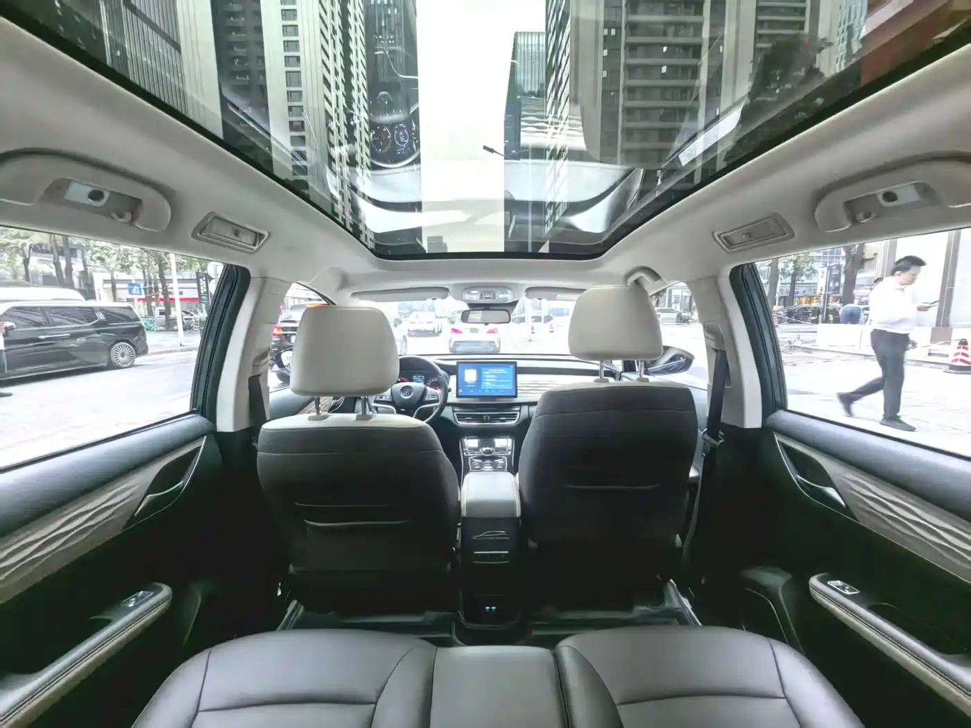BYD Song MAX New Energy 2022 DM-i 105KM Flagship Model фото 28