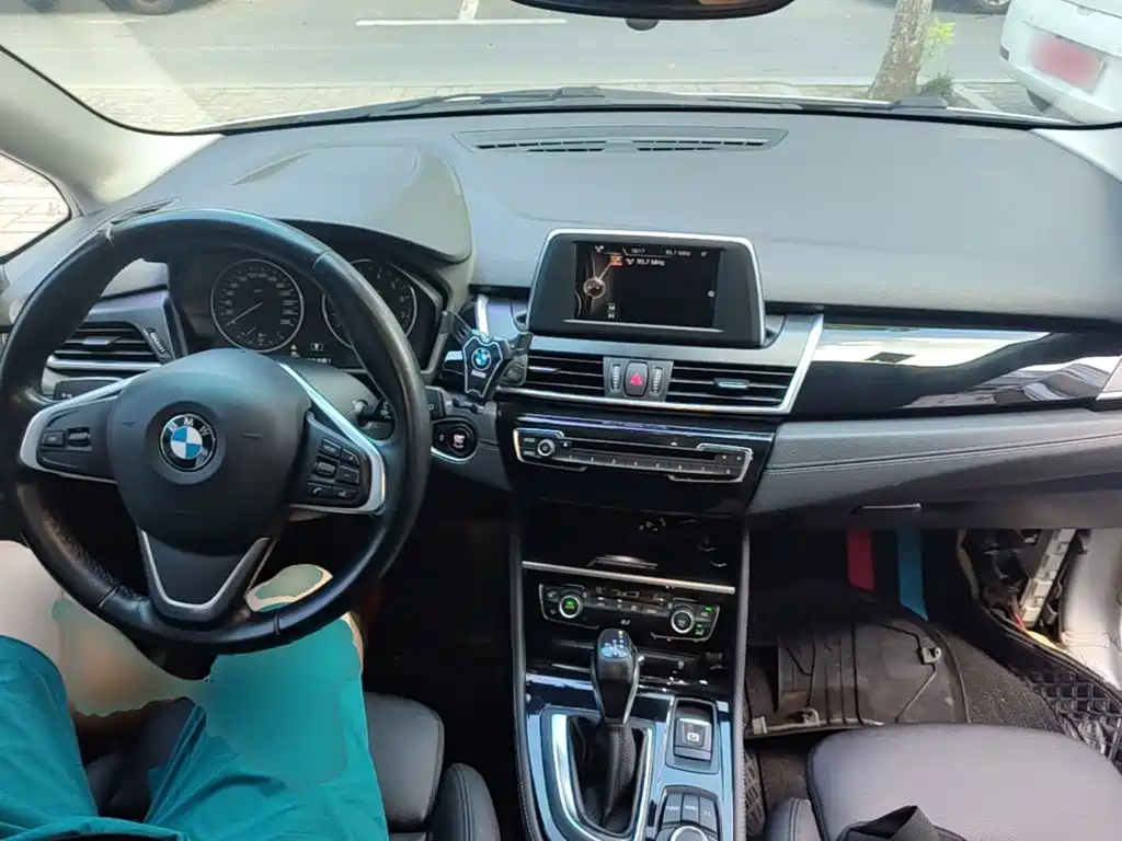 BMW 2 Series Tourer (Import) 2015 2015 218i Sport Design Package