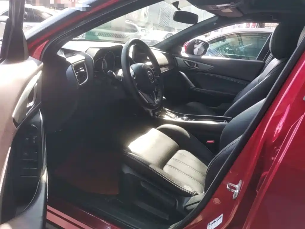 Mazda CX-4 2016 2016 2.5L AWD Sky Passion Edition