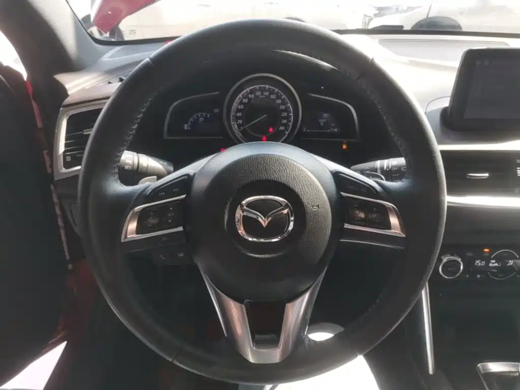 Mazda CX-4 2016 2016 2.5L AWD Sky Passion Edition