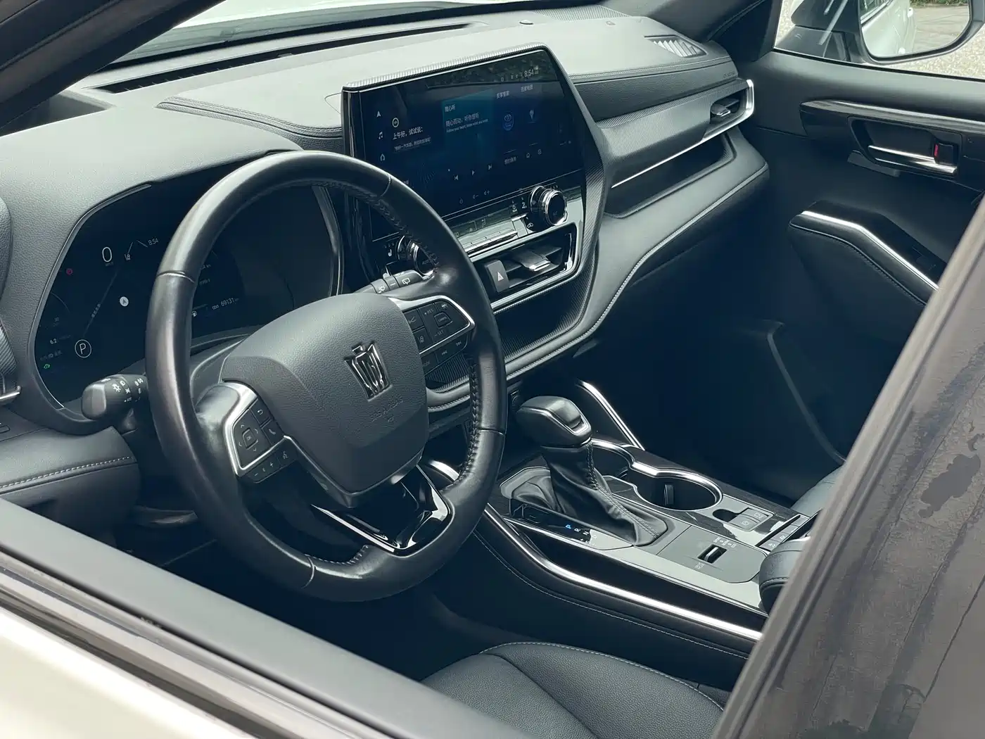 Toyota Crown Kluger 2022 2.5L HEV 4WD Premium Edition фото 7