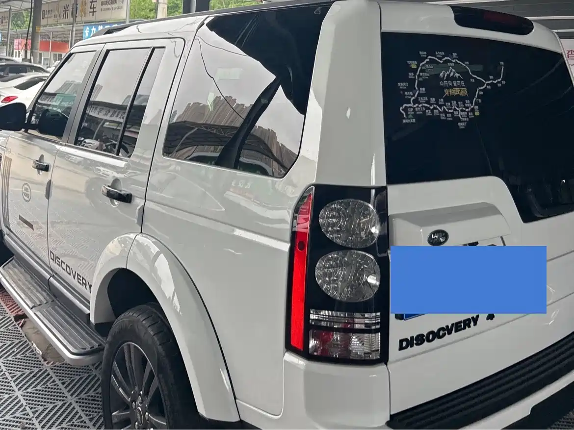 Land Rover Discovery 2015 3.0 SC V6 SE фото 13