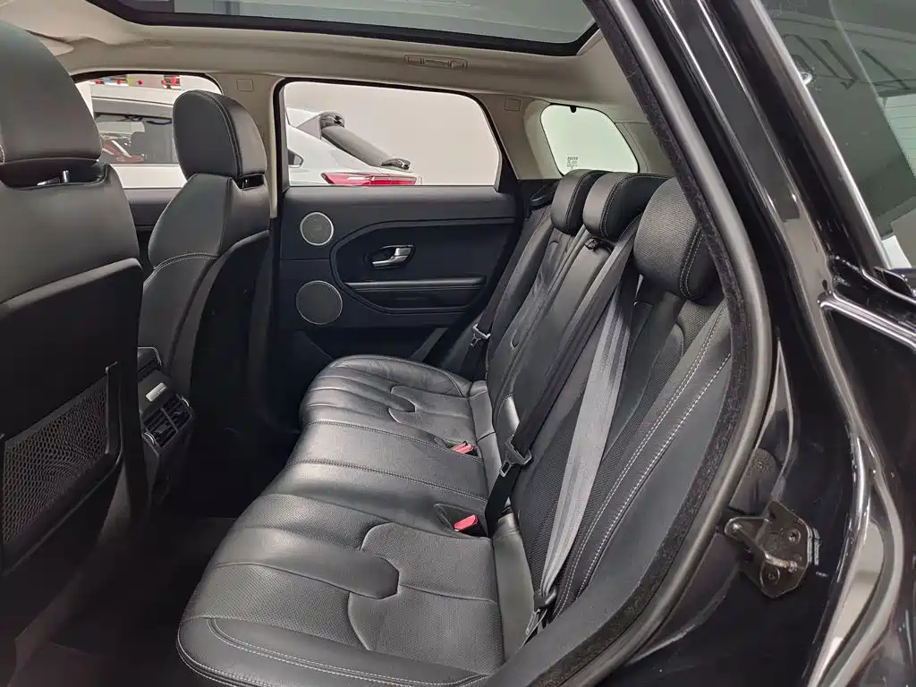 Land Rover Range Rover Evoque 2016 2015 2.0T 5-Door Dynamic Edition