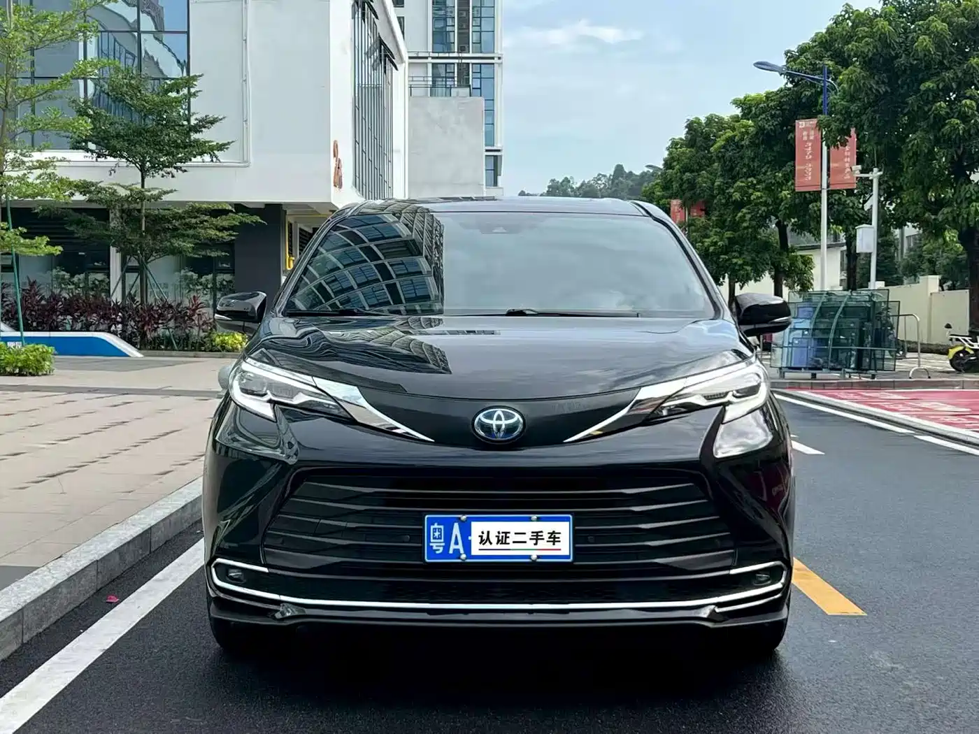 TOYOTA SIENNA