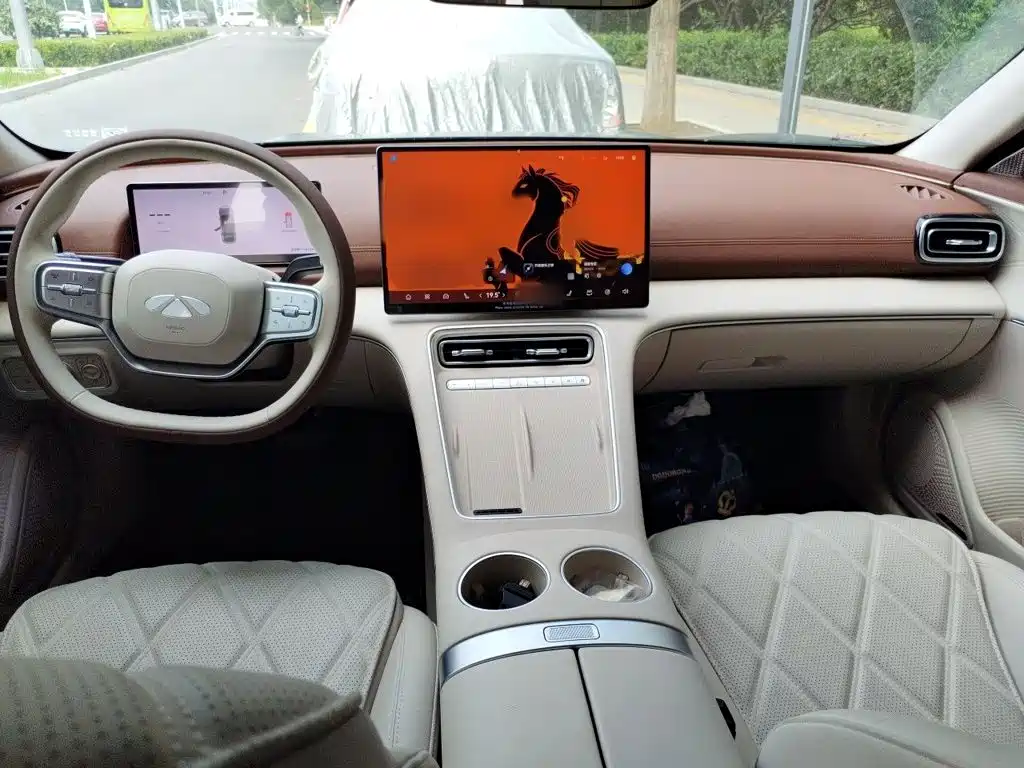 Chery Fengyun Fengyun A9L 2025 2025 Model 260 Extended Range Premium Edition