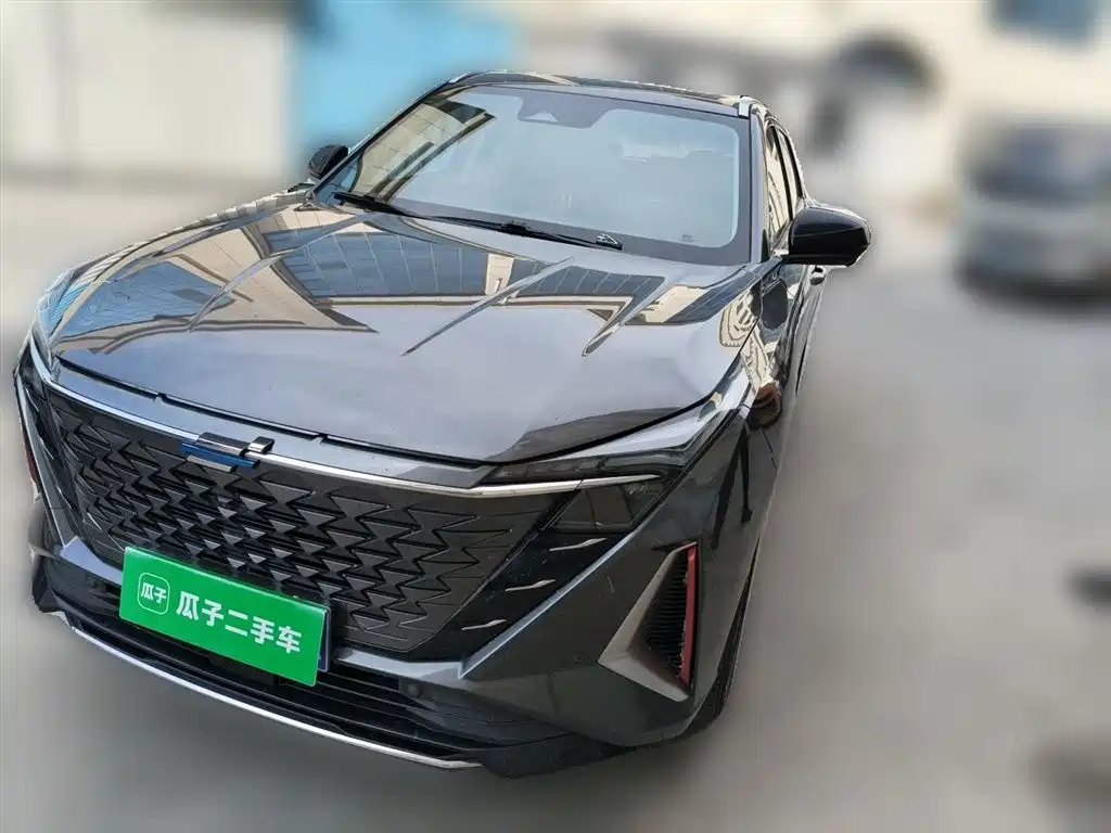 Changan Oshan Z6 2023 2022 Blue Whale 1.5T DCT Smart City Edition