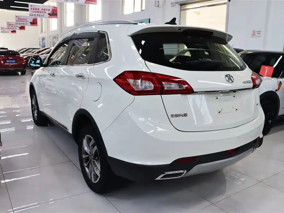 BAIC Senova X65 2015 2015 2.0T Automatic Luxury