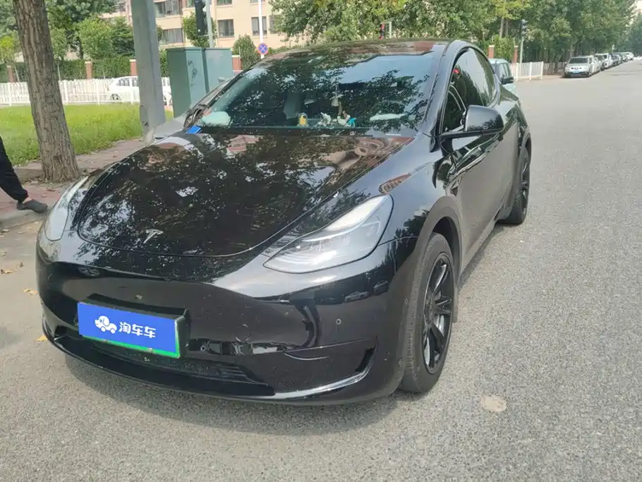 Tesla Model Y 2022