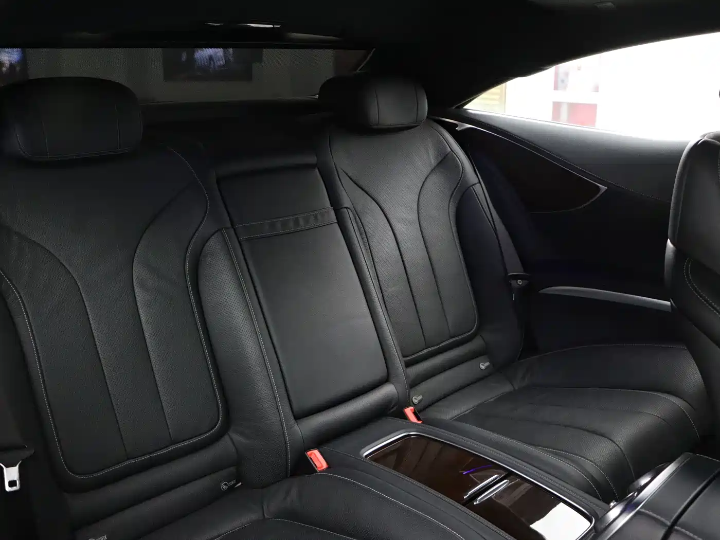 Mercedes-Benz S-Class 2016 S 400 4MATIC Coupe фото 28