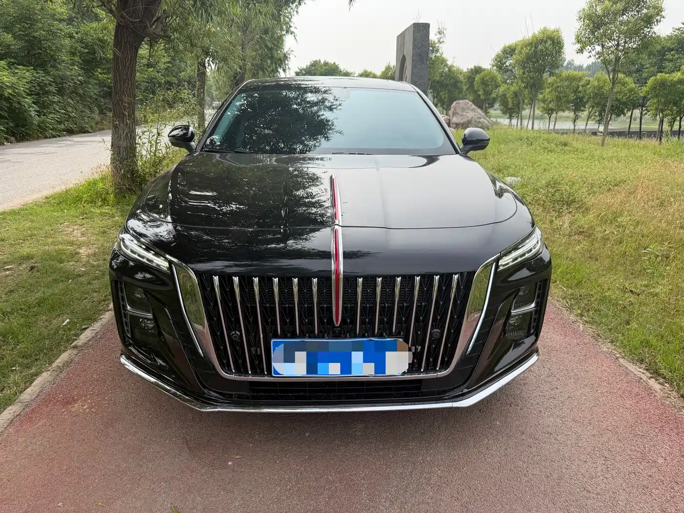 Hongqi H5 2025 1.5T DCT Qiyue 500,000 Units Commemorative Edition фото 2