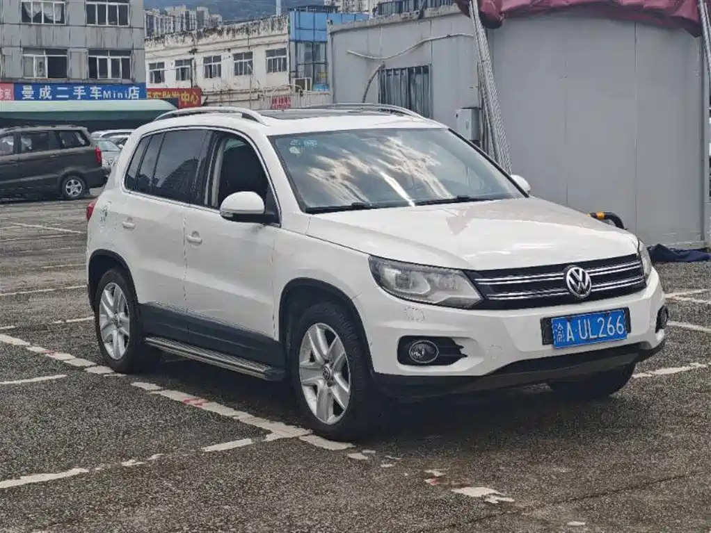 Volkswagen Tiguan 2011 Model 2.0TSI R-Line фото 3