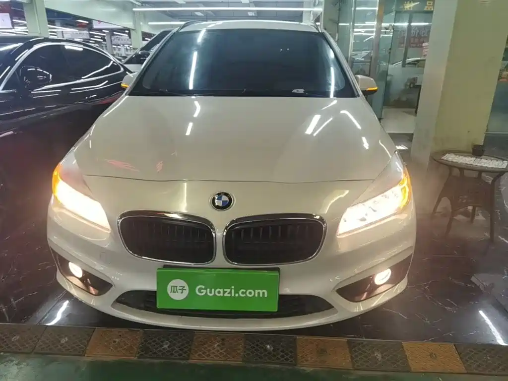 BMW 2 Series Gran Tourer 2015 218i Leading фото 3