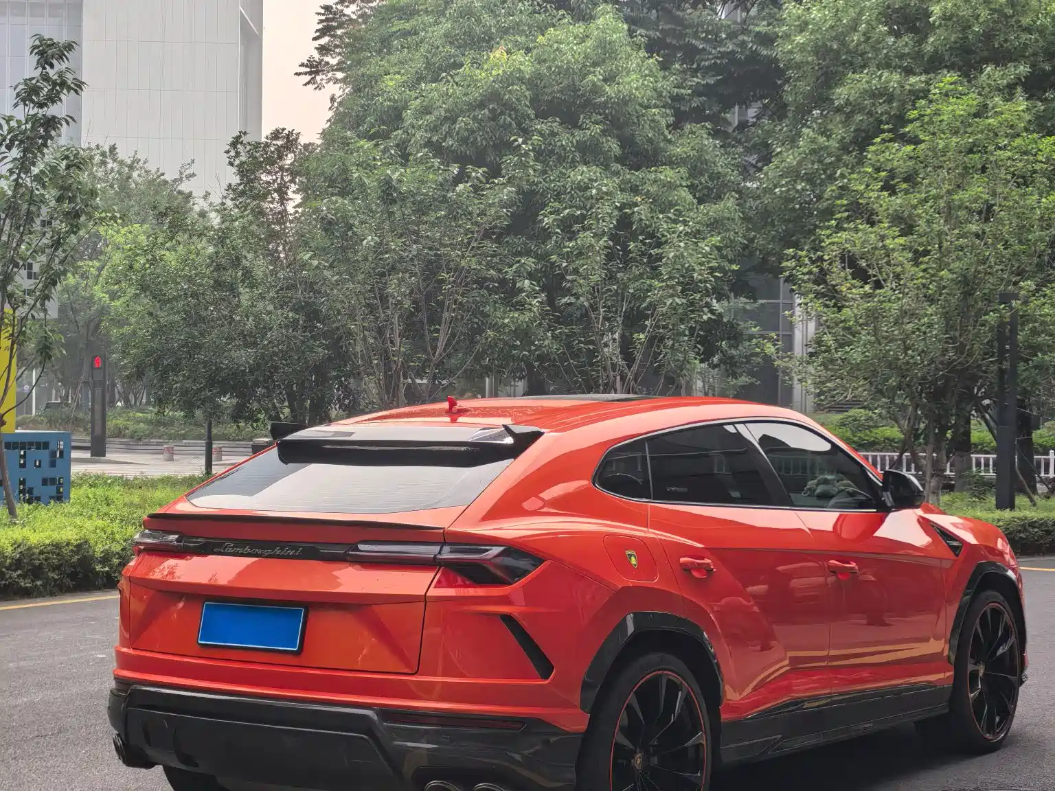 Фото 16 - Lamborghini Urus