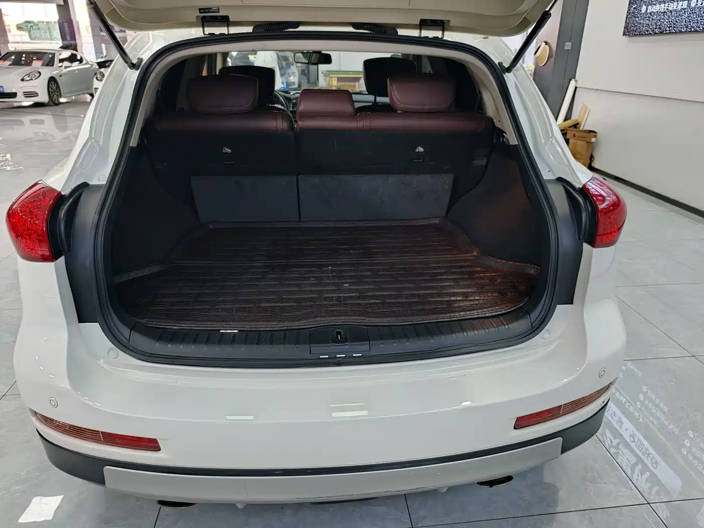 Infiniti QX50 (Import) 2015 2013 2.5L 2WD Prestige