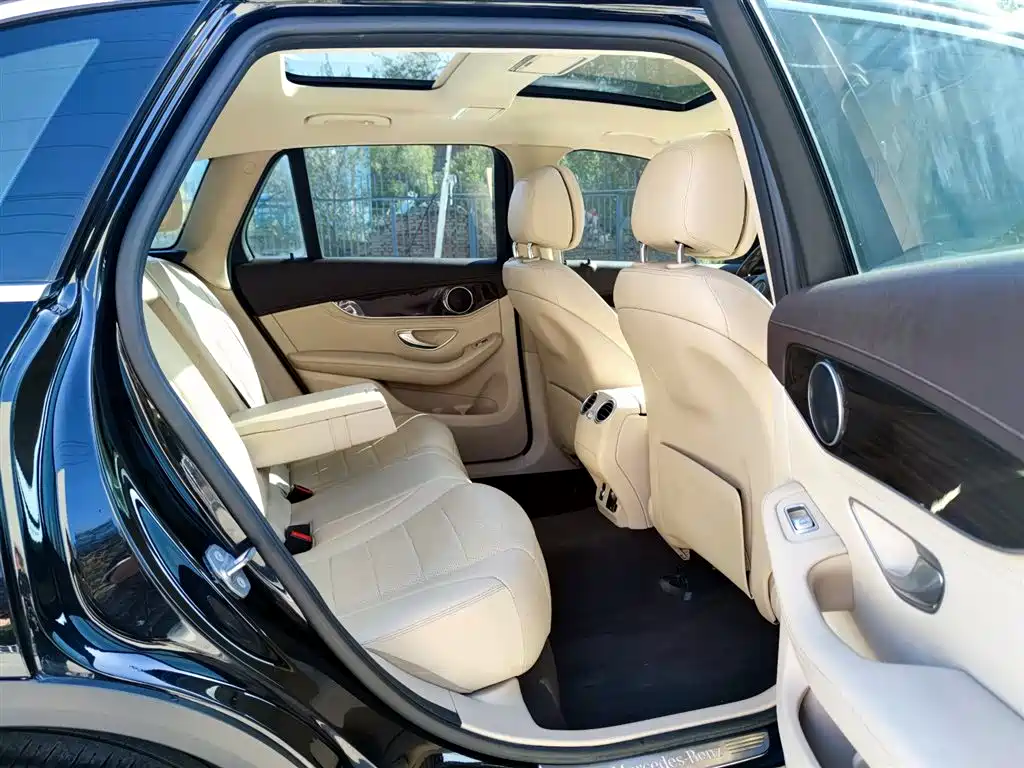 Mercedes-Benz GLC 2019 GLC 260 L 4MATIC Dynamic фото 11