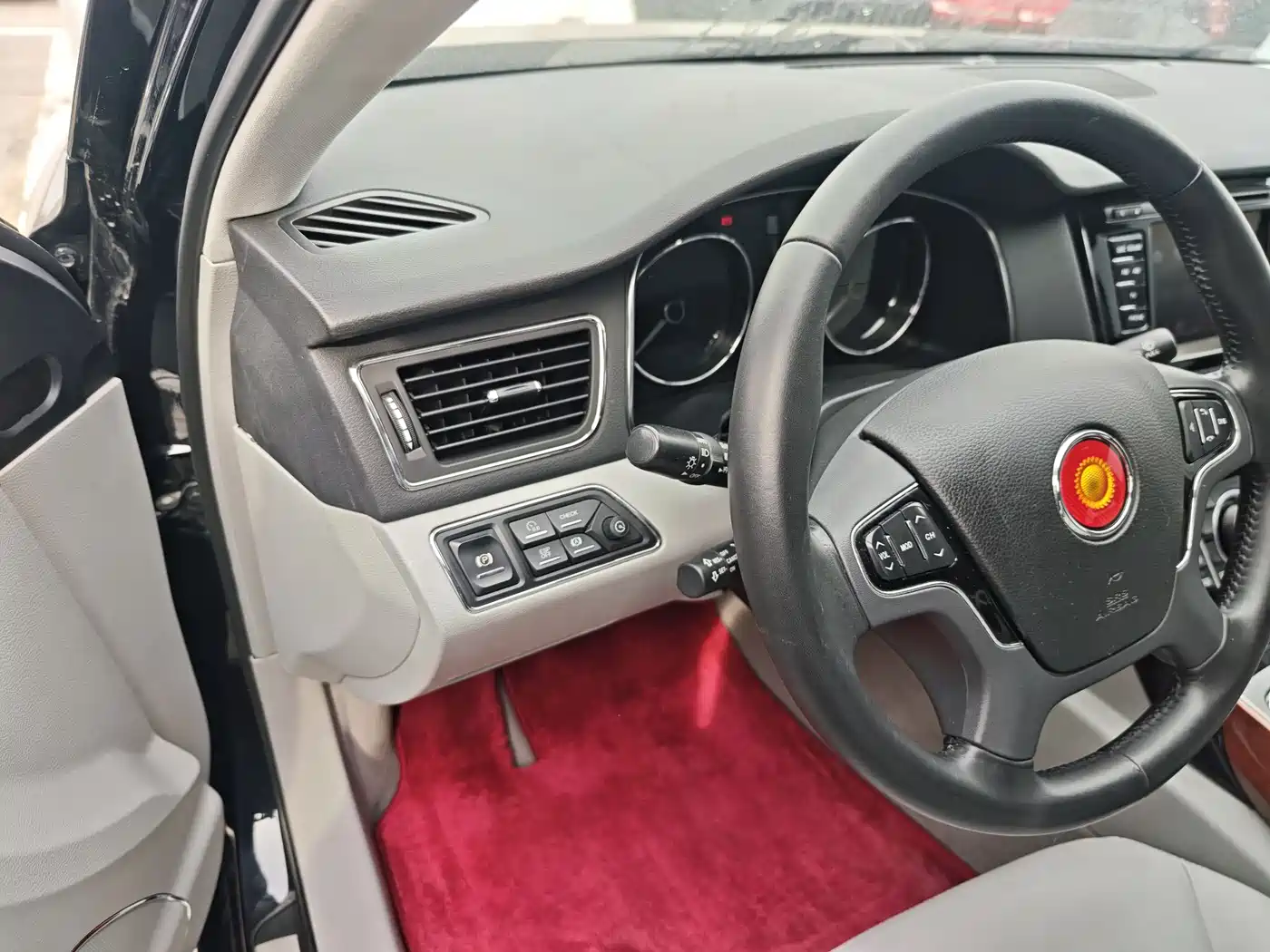 Hongqi H7 2015 2.0T Premium фото 13