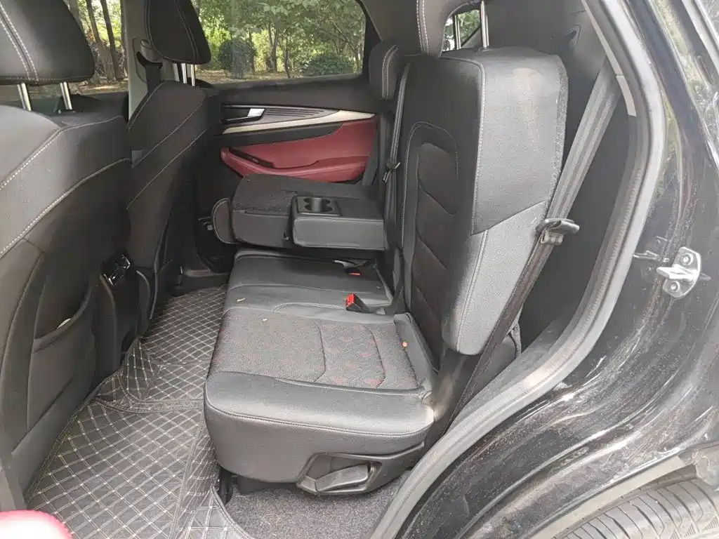 Jetour X70 2024 2023 1.5T DCT Land Crown Edition 7-Seater