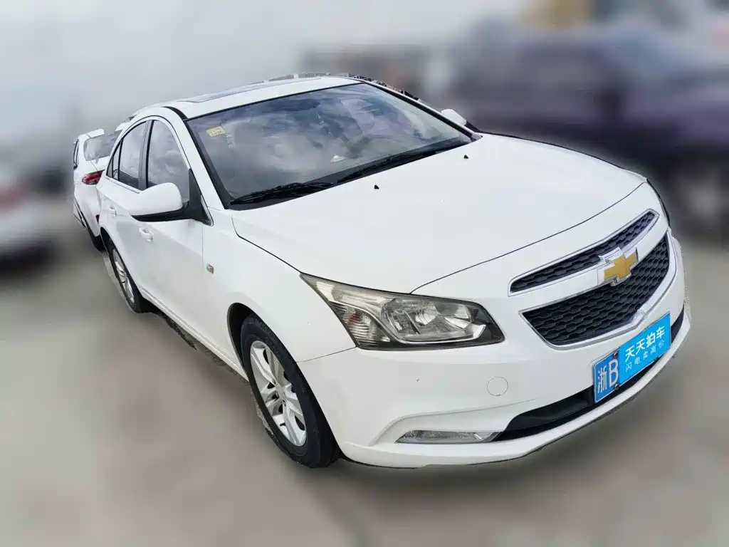 Фото 3 - Chevrolet Cruze