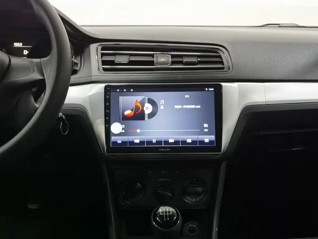 صورة 12 - Volkswagen Lavida