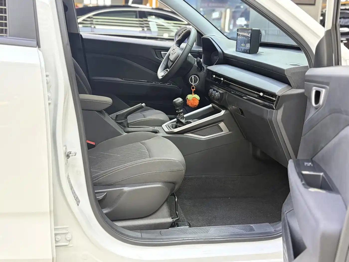 Wuling Motors Wuling Xingchi 2024 2022 1.5L Manual Freedom Edition