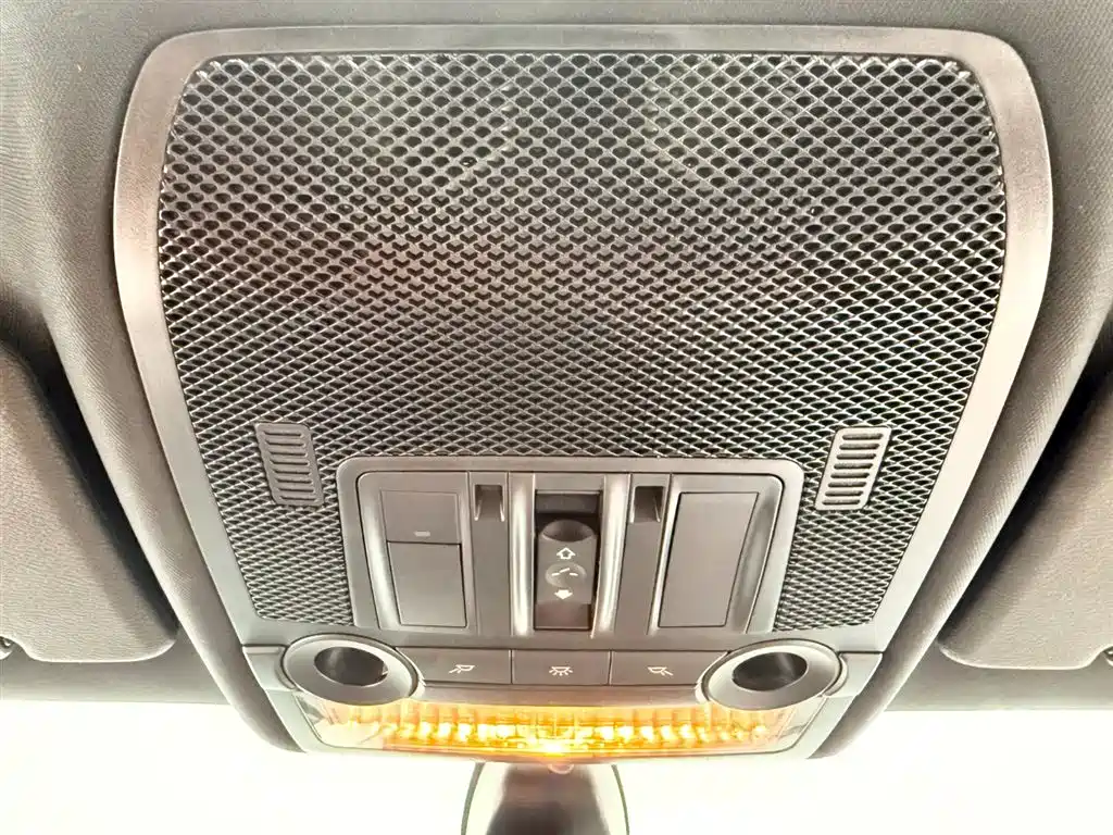 BMW X5 M 2010 X5 M фото 18