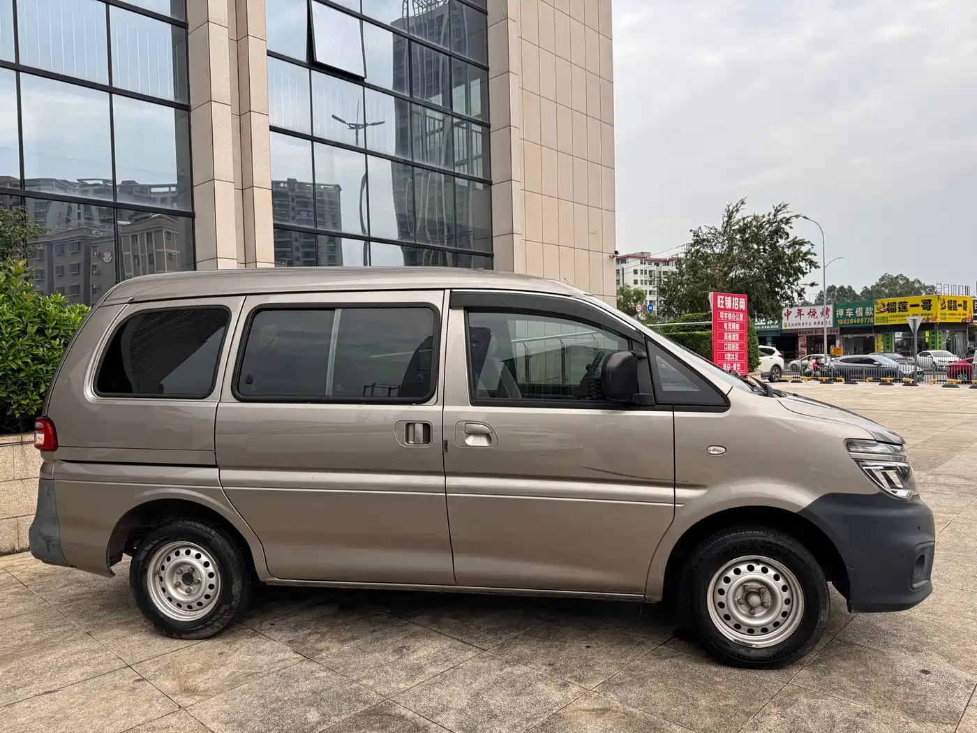 Фото 10 - Dongfeng Fengxing Lingzhi