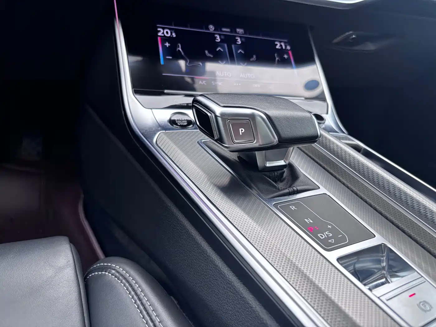 Audi A6L 2023 Facelift 45 TFSI Premium Elegance фото 12