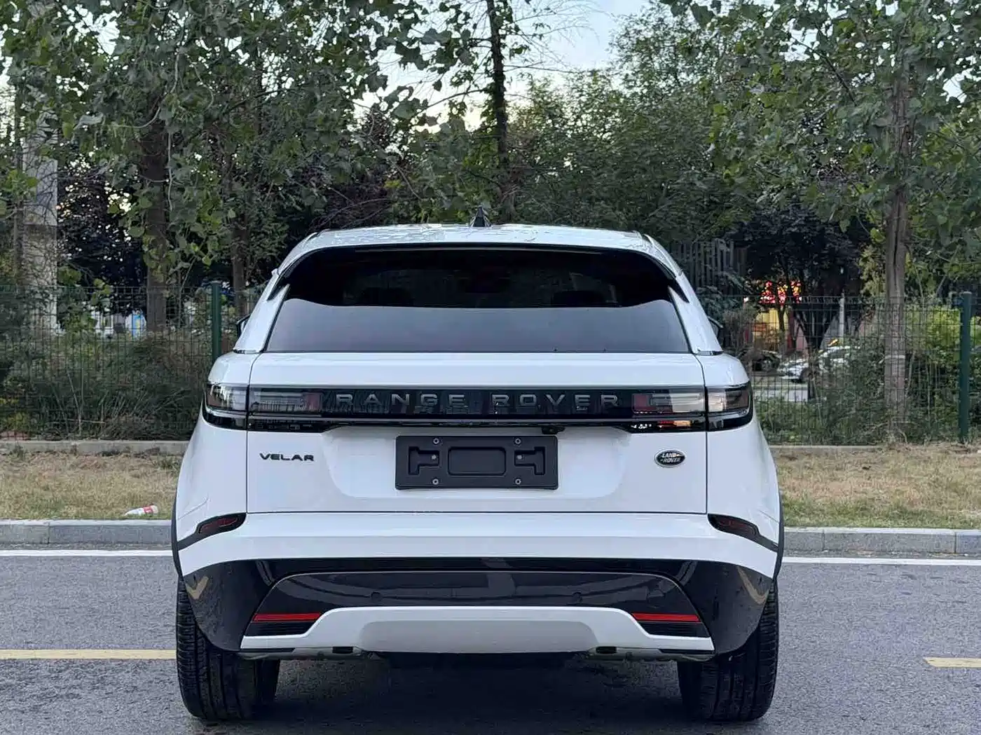 Land Rover Range Rover Velar 2026 2025 Dynamic SE