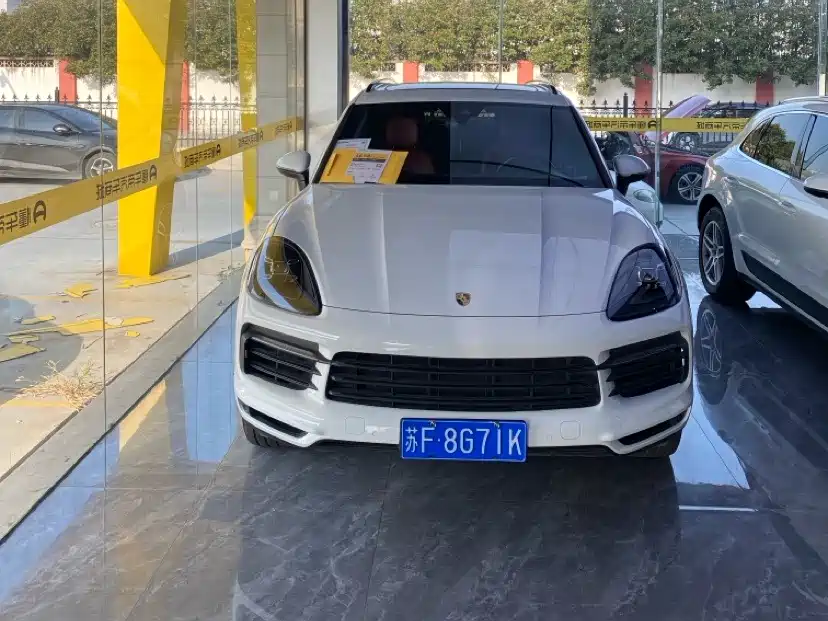 Porsche Cayenne 2019 Cayenne 3.0T фото 2