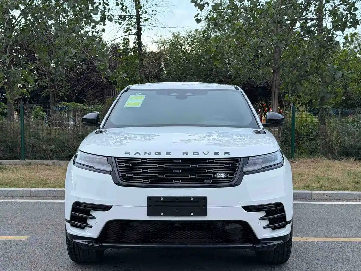 Land Rover Range Rover Velar 2026 2025 Dynamic SE
